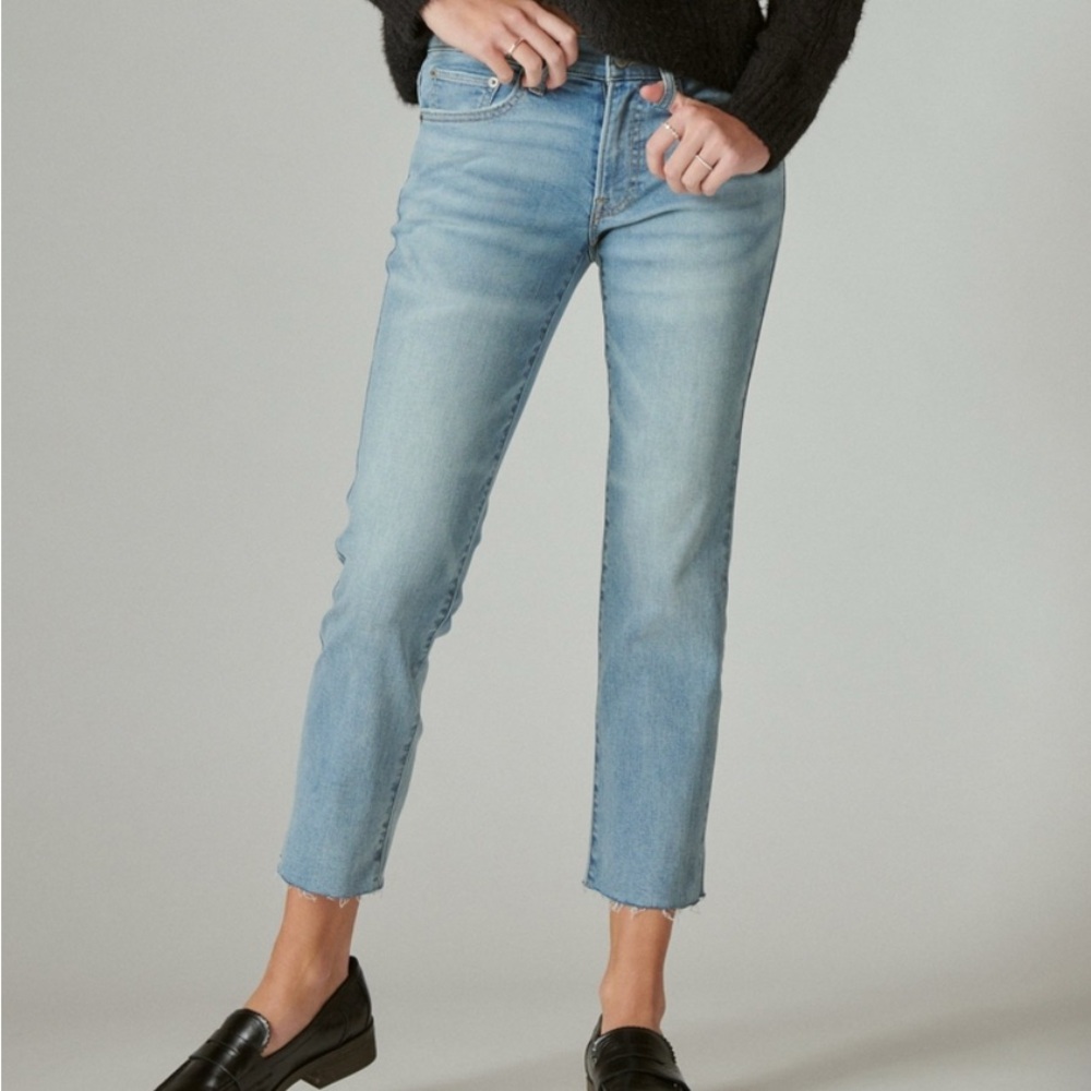 Lucky Brand Mid Rise Crop Straight leg jeans
